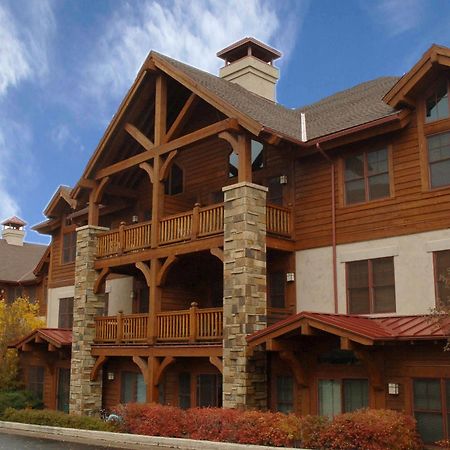 Lodge At Brookside Avon Village エクステリア 写真