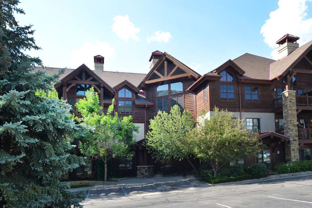 Lodge At Brookside Avon Village エクステリア 写真