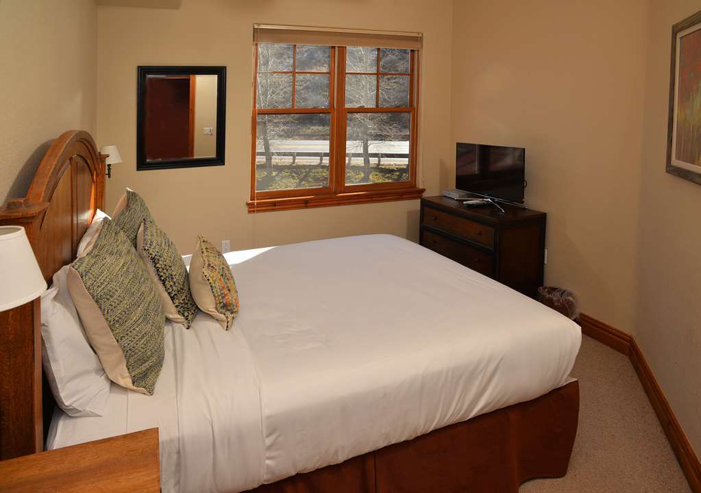 Lodge At Brookside Avon Village 部屋 写真