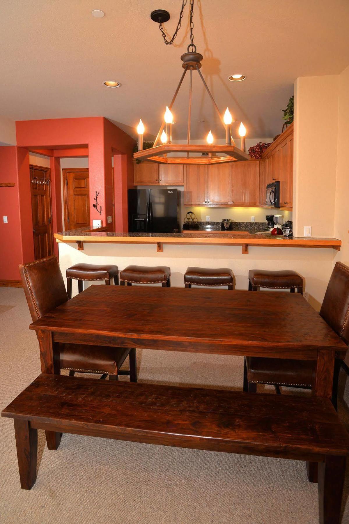 Lodge At Brookside Avon Village エクステリア 写真