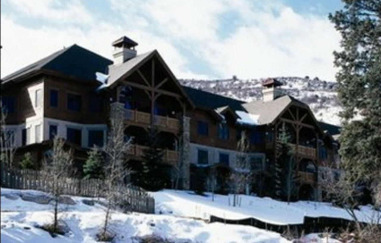 Lodge At Brookside Avon Village エクステリア 写真
